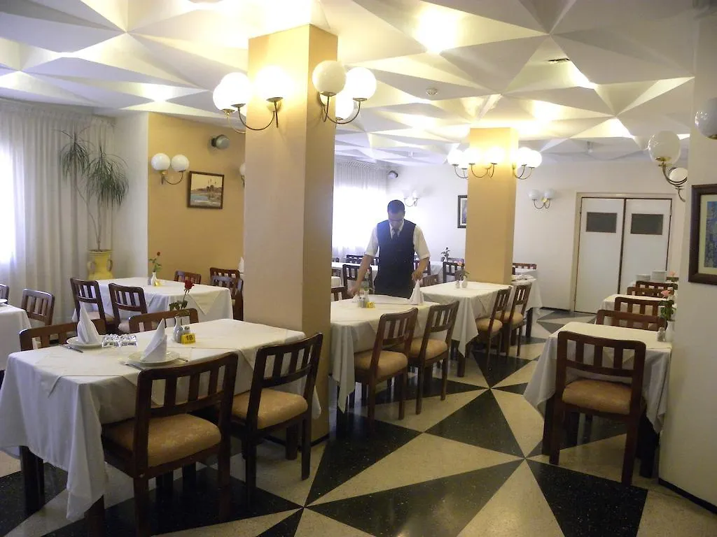 Hotel Aferni أغادير